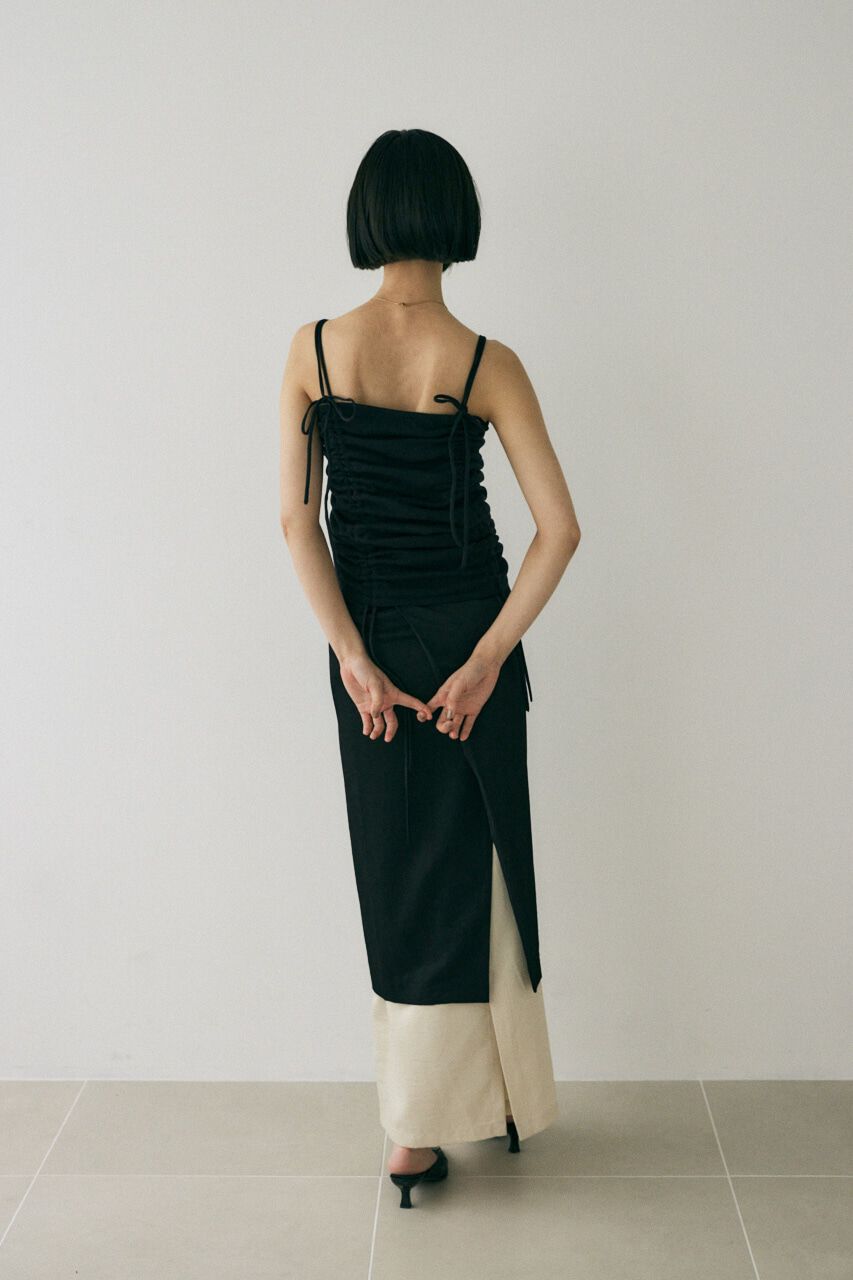 MOUSSY「原料の一部にﾘｻｲｸﾙﾎﾟﾘｴｽﾃﾙを使用した程よい光沢感と落ち感 」|スカート|