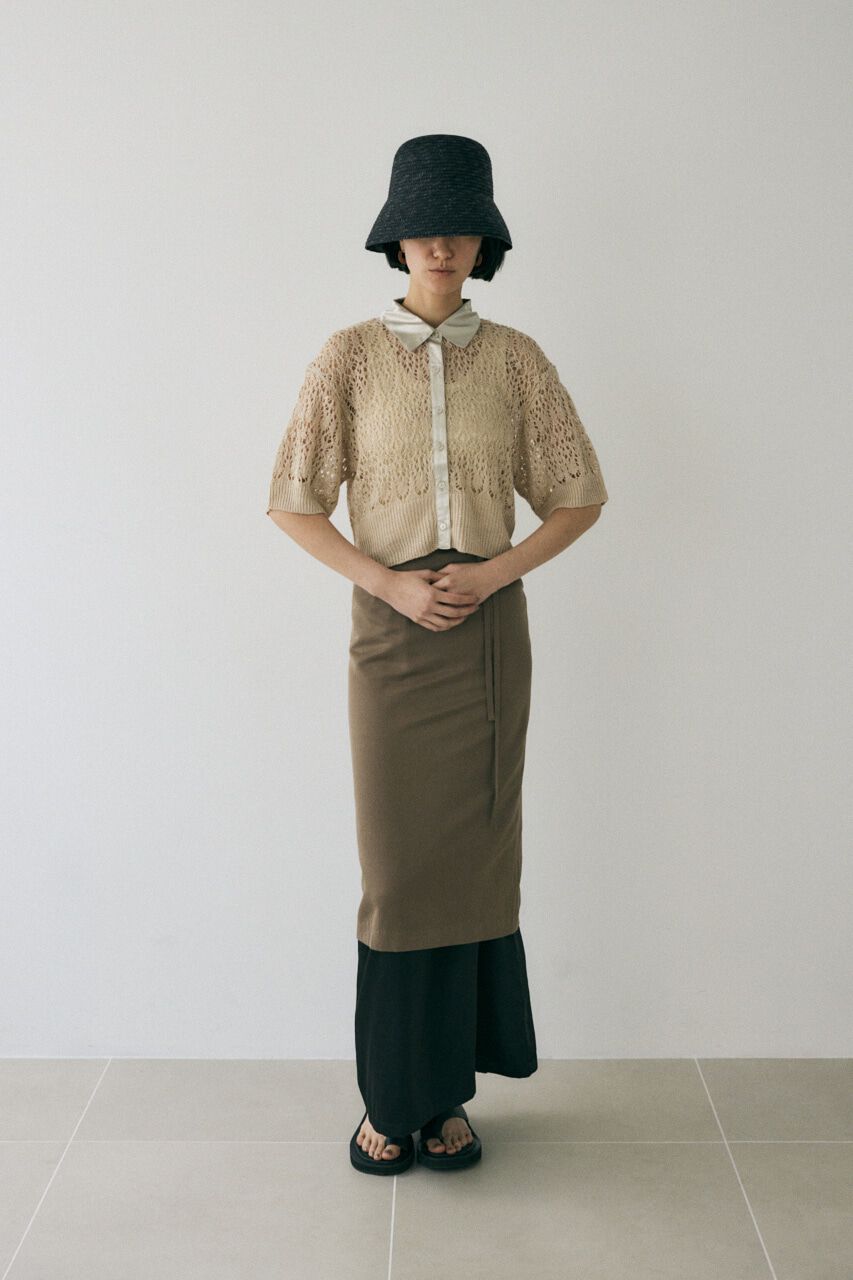 MOUSSY「原料の一部にﾘｻｲｸﾙﾎﾟﾘｴｽﾃﾙを使用した程よい光沢感と落ち感 」|スカート|