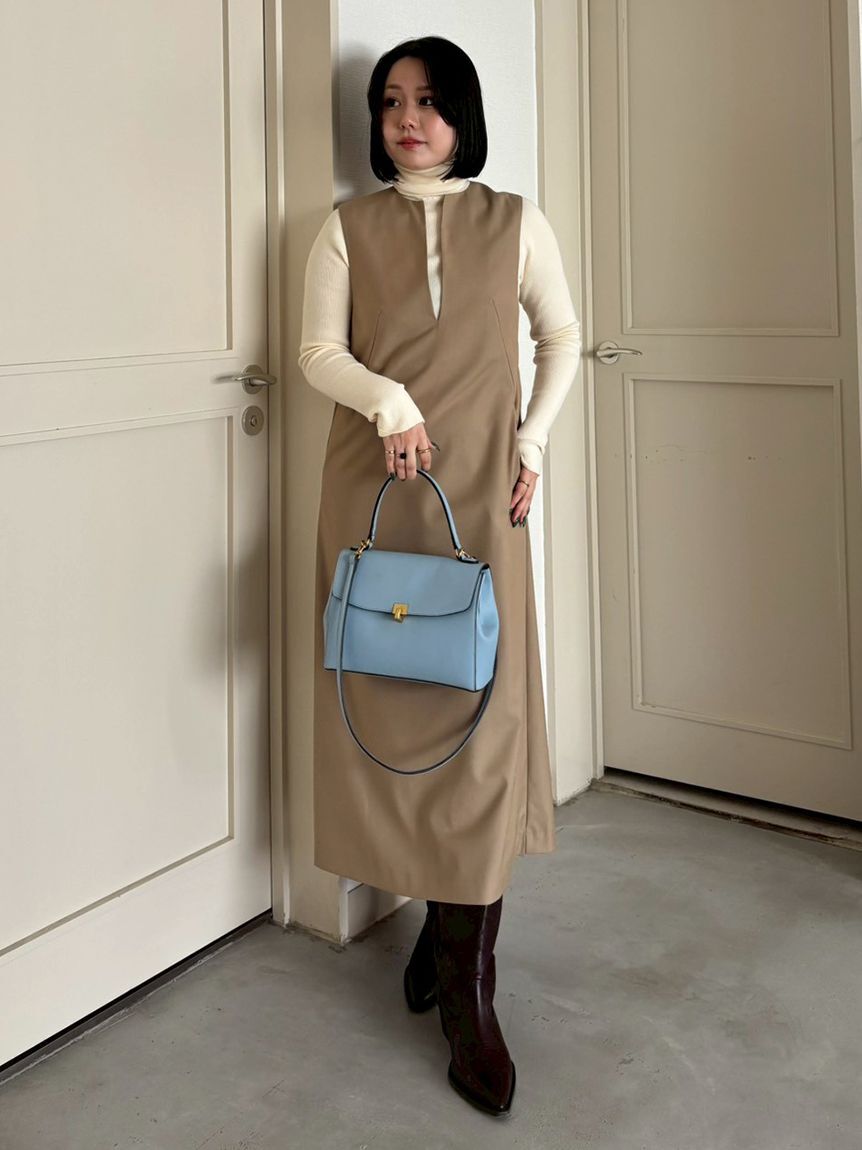 Mila Owen「メタルモチーフスクエアバッグ」|ショルダー・メッセンジャー|