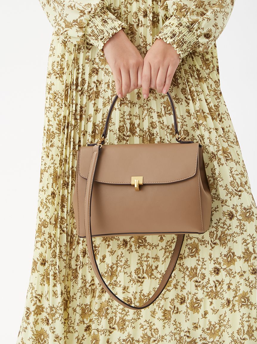 Mila Owen「メタルモチーフスクエアバッグ」|ショルダー・メッセンジャー|