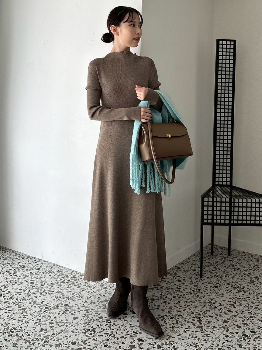 Mila Owen「メタルモチーフスクエアバッグ」|ショルダー・メッセンジャー|