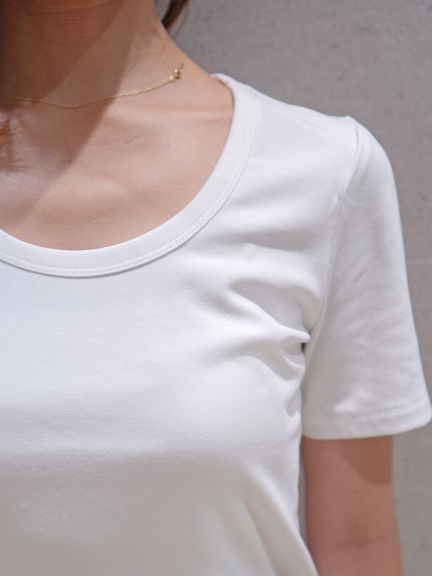 SNIDEL「UネックTシャツ」|Tシャツ・カットソー|