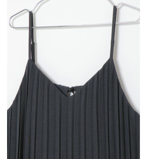 IKKA LOUNGE「&radic;M ルートエム プリーツワンピース」|ワンピース|
