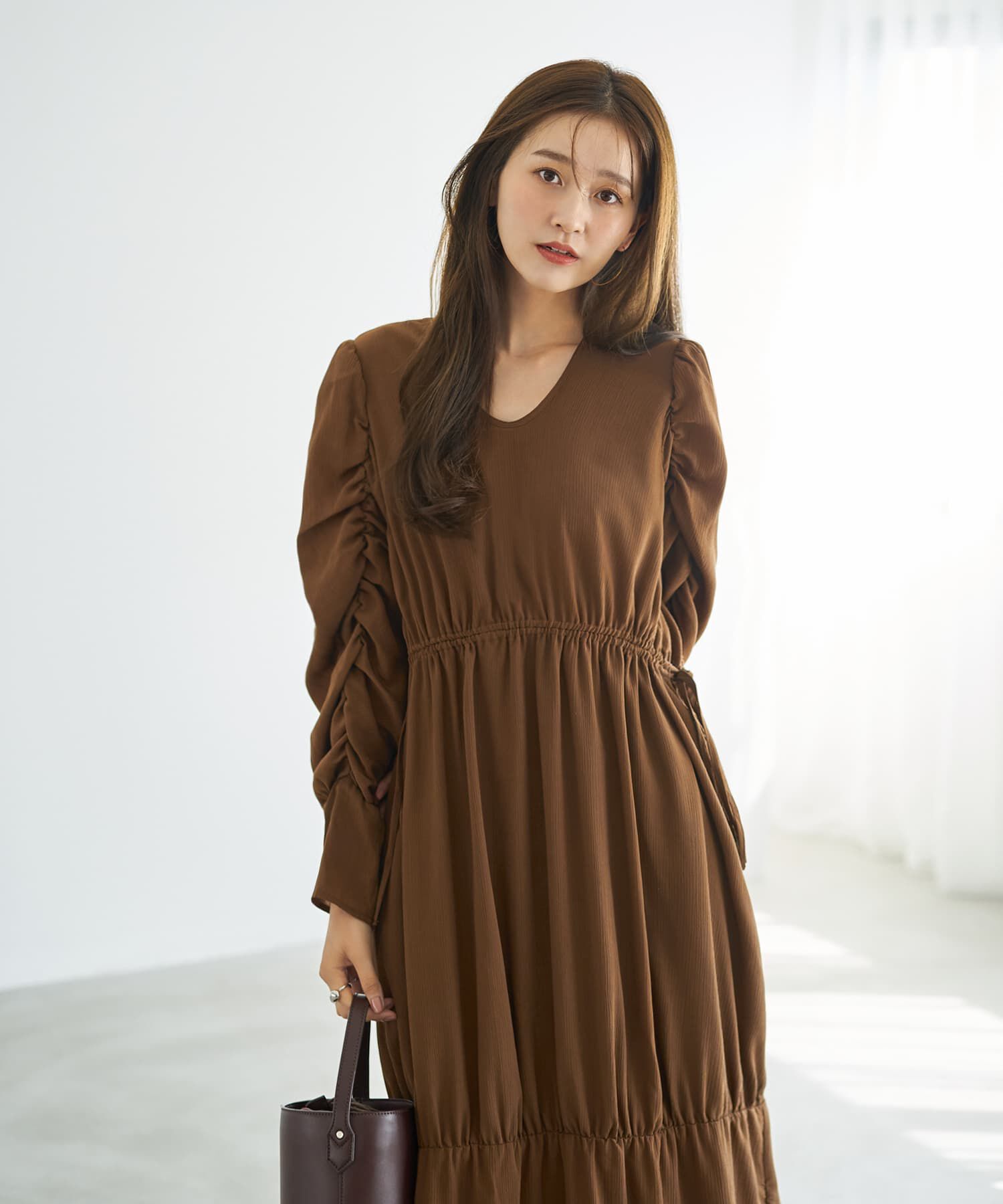 STYLE DELI「【LUXE】楊柳ギャザーワンピース」|ワンピース|ソフトブラウン
