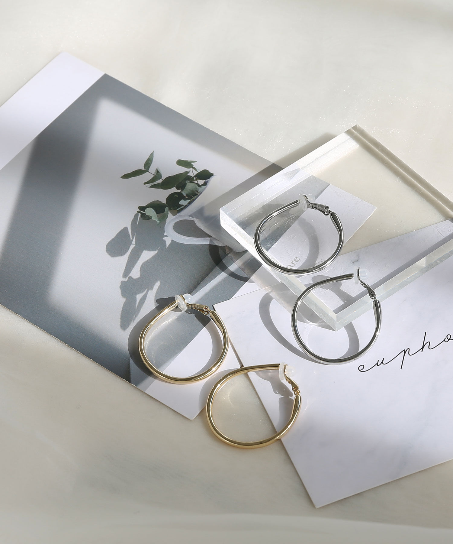 colleca la「ラウンドドロップフープイヤリング」|イヤリング|