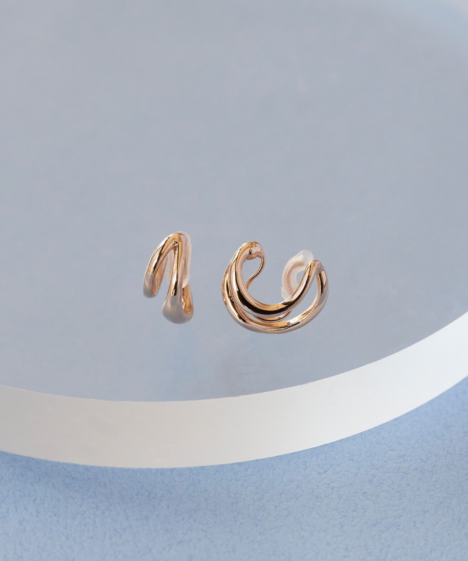 Phoebe「【金属アレルギー対応】【痛くないシリーズ】ダブルフープライトフィットイヤリング ローズゴールド」|イヤリング|