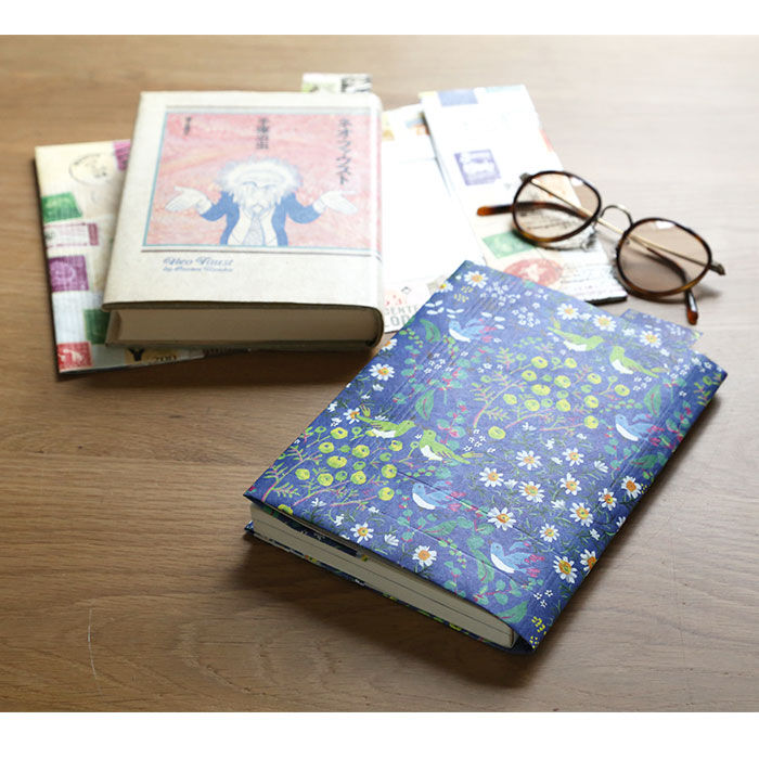 BACKYARD FAMILY「ブックカバー フリーサイズ 通販 文庫 a5 b6 四六判 単行本 読書 本 カバー タイベック」|その他|