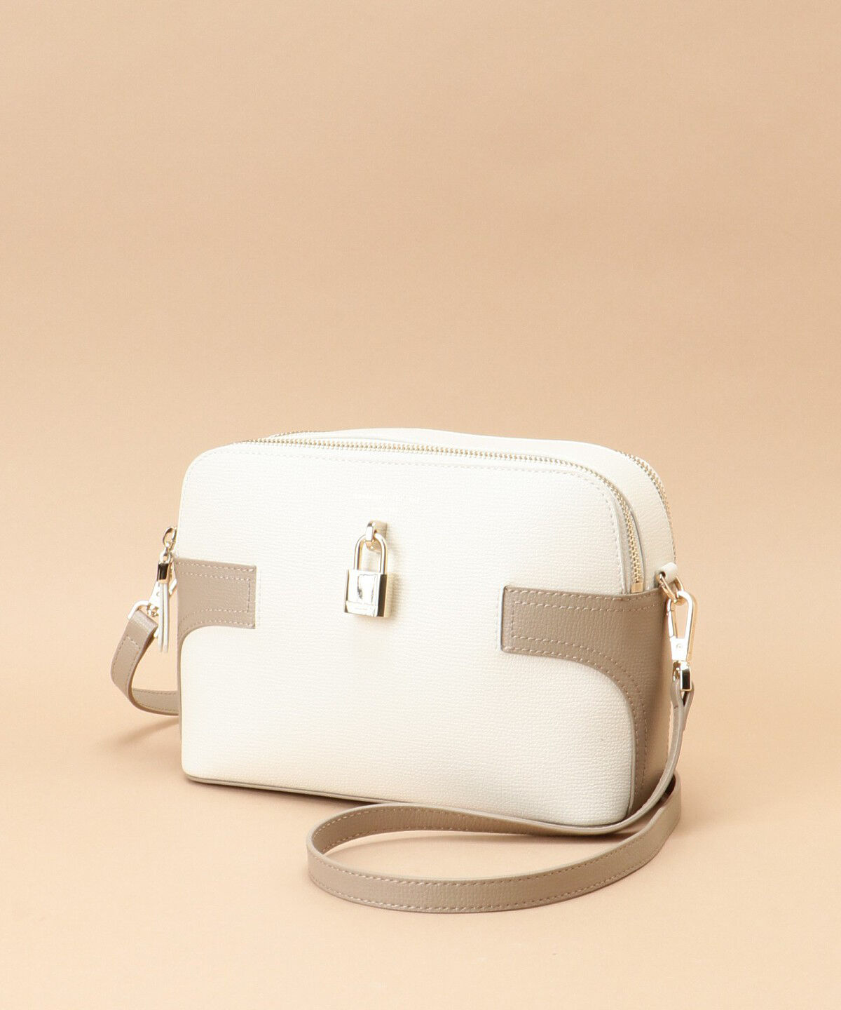 Samantha Thavasa「バイカラースクエアショルダーバッグ」|ショルダー・メッセンジャー|