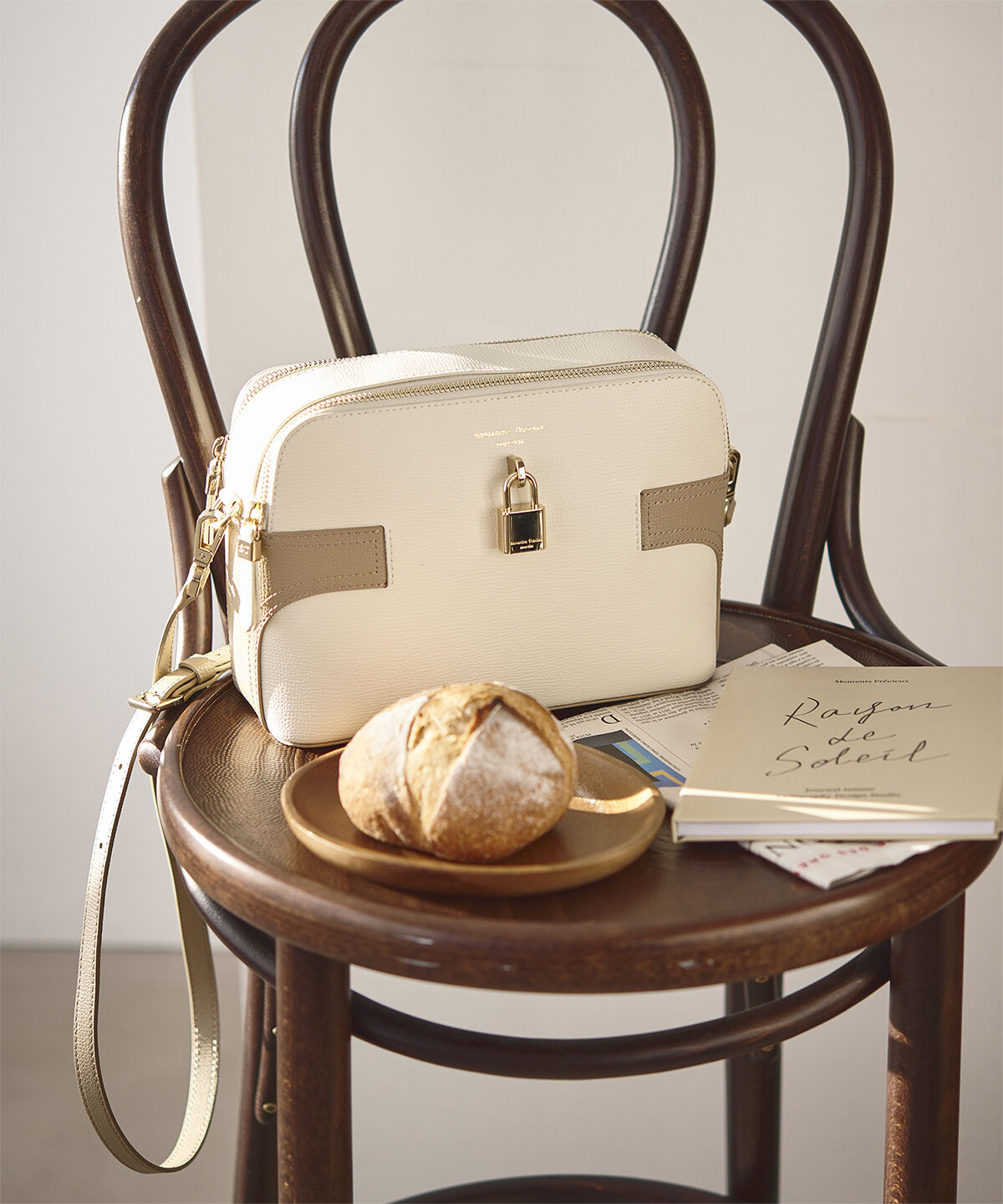 Samantha Thavasa「バイカラースクエアショルダーバッグ」|ショルダー・メッセンジャー|