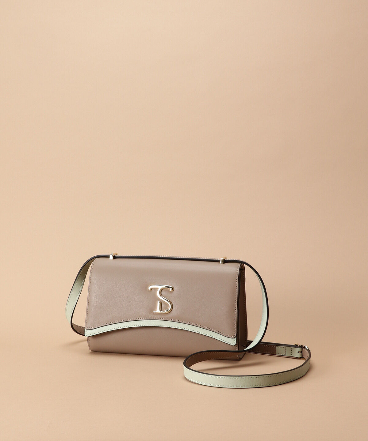 Samantha Thavasa「[日韓共同企画]メタルロゴスプリットレザーショルダーバッグ」|ショルダー・メッセンジャー|