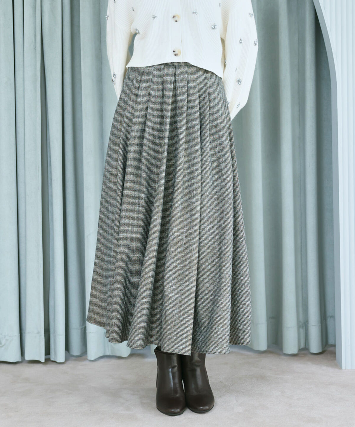 アンドクチュール「ラメツィードフレスカート」|フレア|