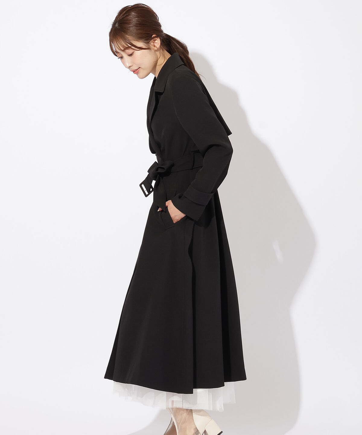 アンドクチュール「バックフレアドレープトレンチコート」|トレンチコート|