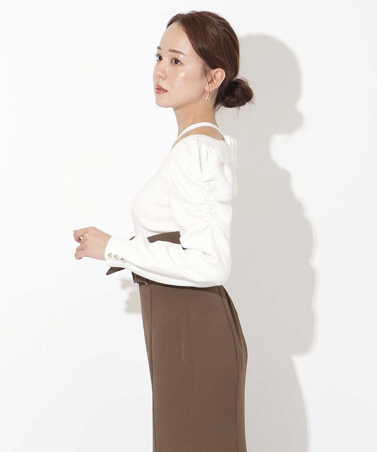 アンドクチュール「スクエアネック袖ギャザープルオーバー」|ニット・セーター|