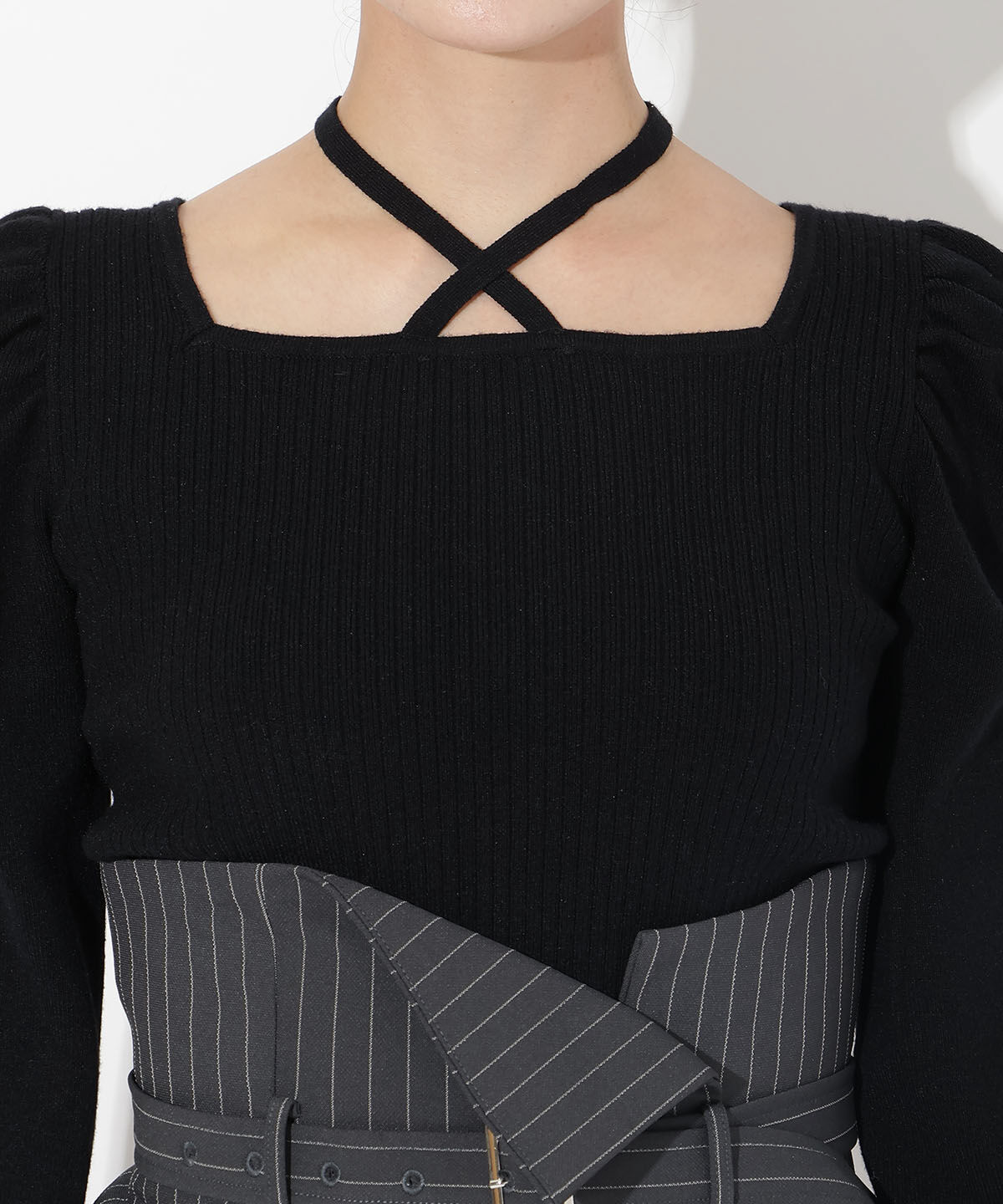 アンドクチュール「スクエアネック袖ギャザープルオーバー」|ニット・セーター|