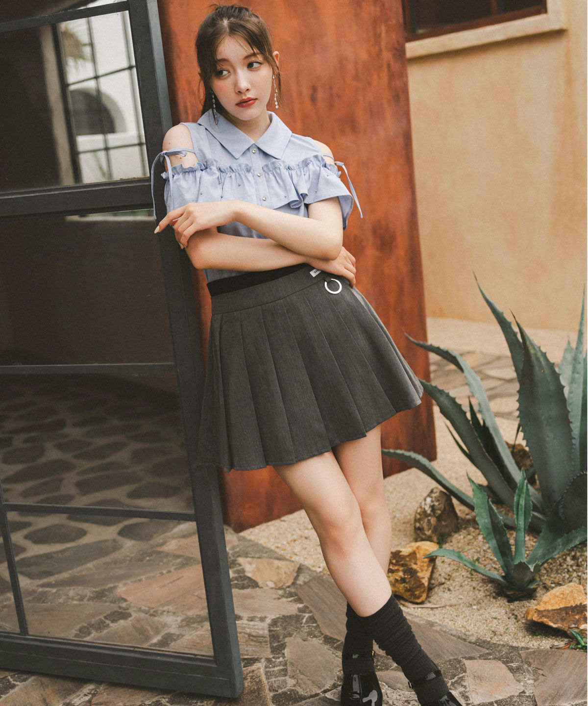 REDYAZEL「フリルビジューオープンショルダーブラウス」|シャツ・ブラウス|