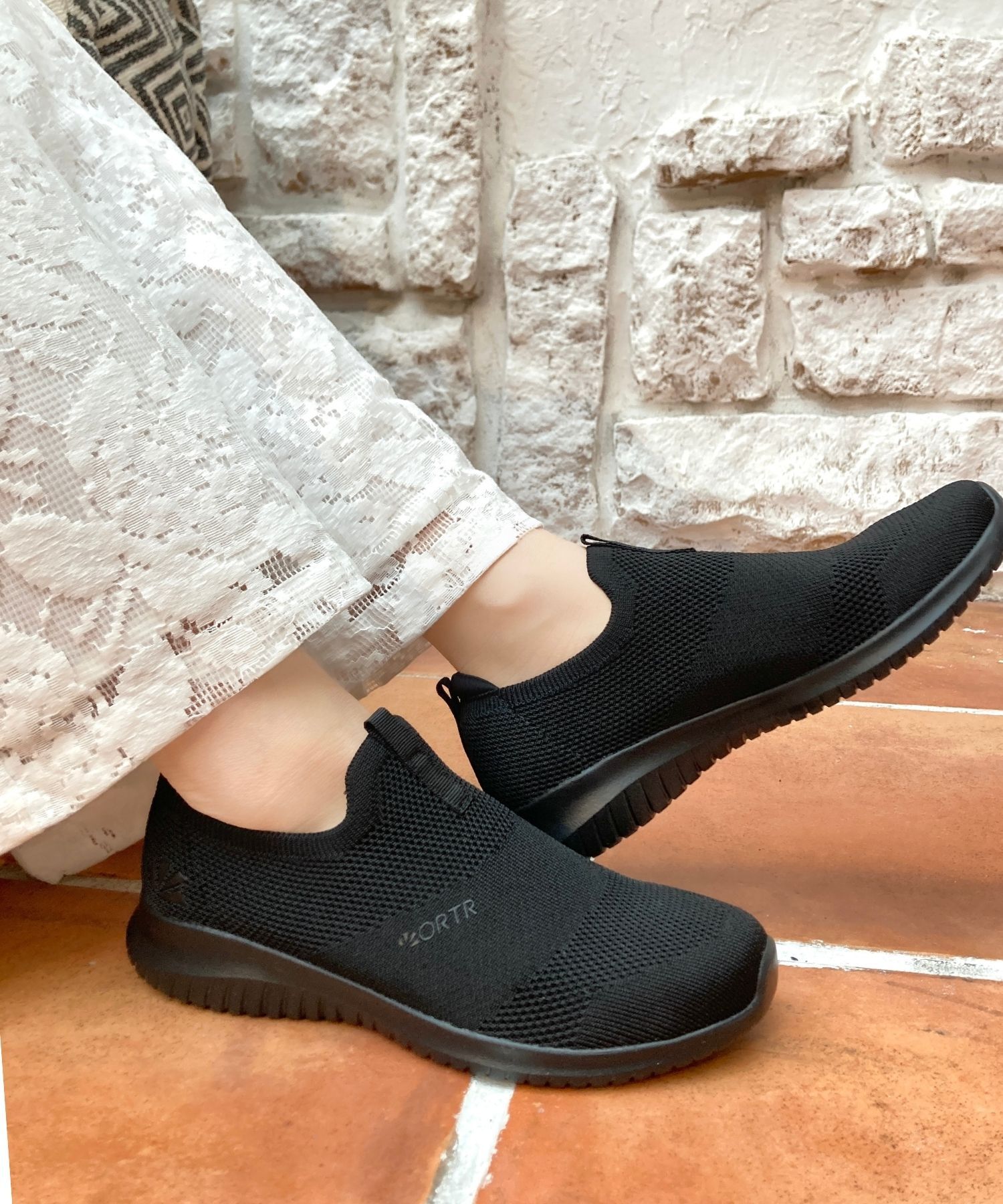 ORiental TRaffic「【累計19万足突破 】 ニット スニーカー /3709 柔らかい 伸縮性 軽量」|スニーカー|BLACKBLACK