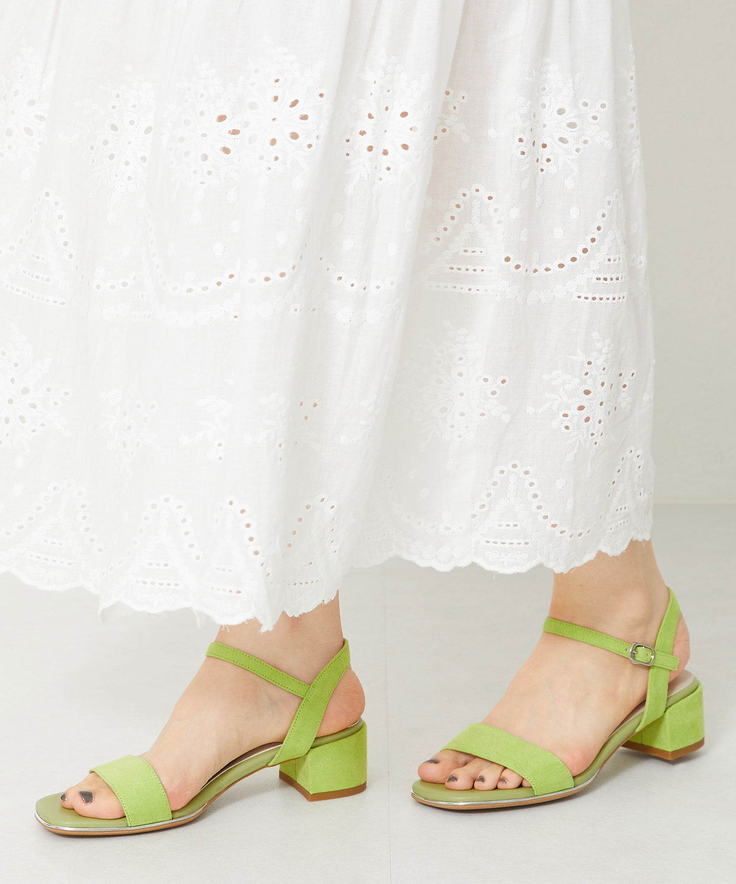 ORiental TRaffic「【アウトレット価格】メタリックライン ミドルヒール サンダル /31209 シンプル 」|サンダル|