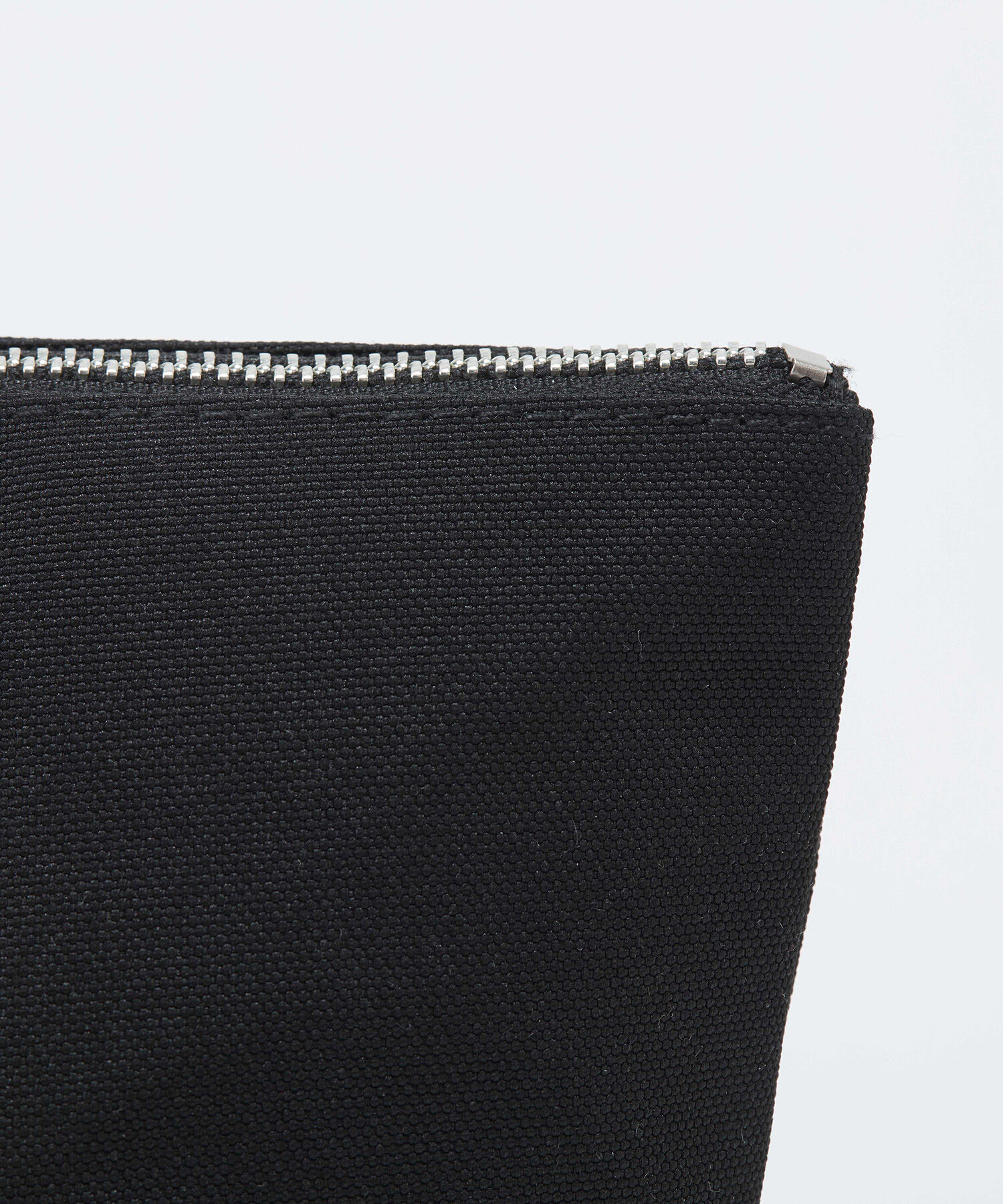 TOPKAPI BREATH「【Breath TOPKAPI】SMILE COLLECTION スマイル 刺繍 タッセルポーチ」|ポーチ|