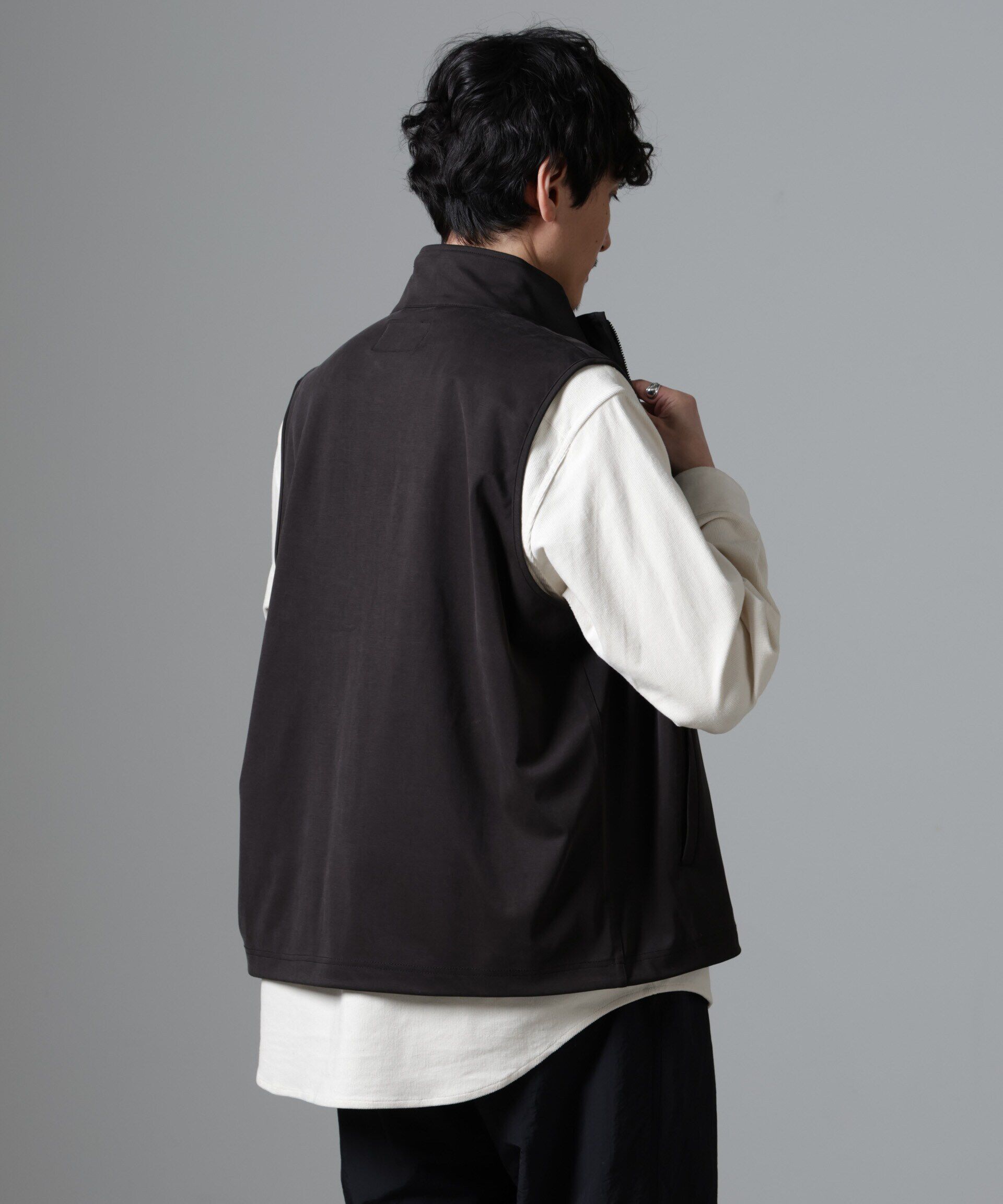 nano･universe「ヌバックライクスムーススタンドカラーベスト」|ダウンベスト・ベスト|