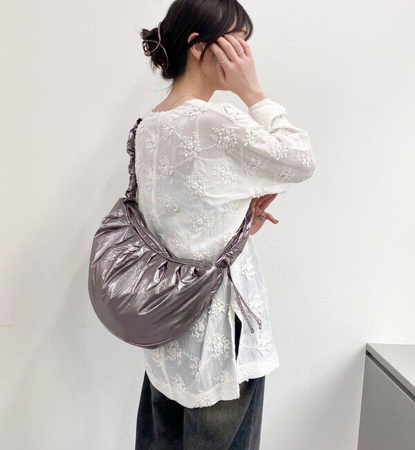 fredy emue「ソフトパテッドシャーリングショルダーバッグ」|ショルダー・メッセンジャー|