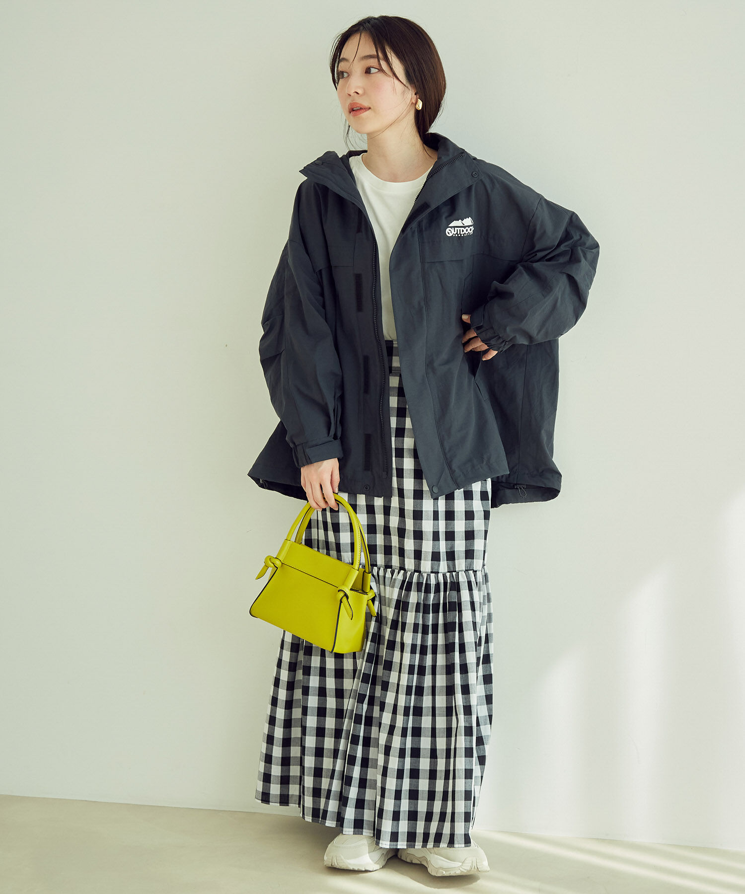 VIS「【OUTDOOR PRODUCTSコラボ】【洗濯可】オーバーサイズマウンテンパーカー」|アウトドア|