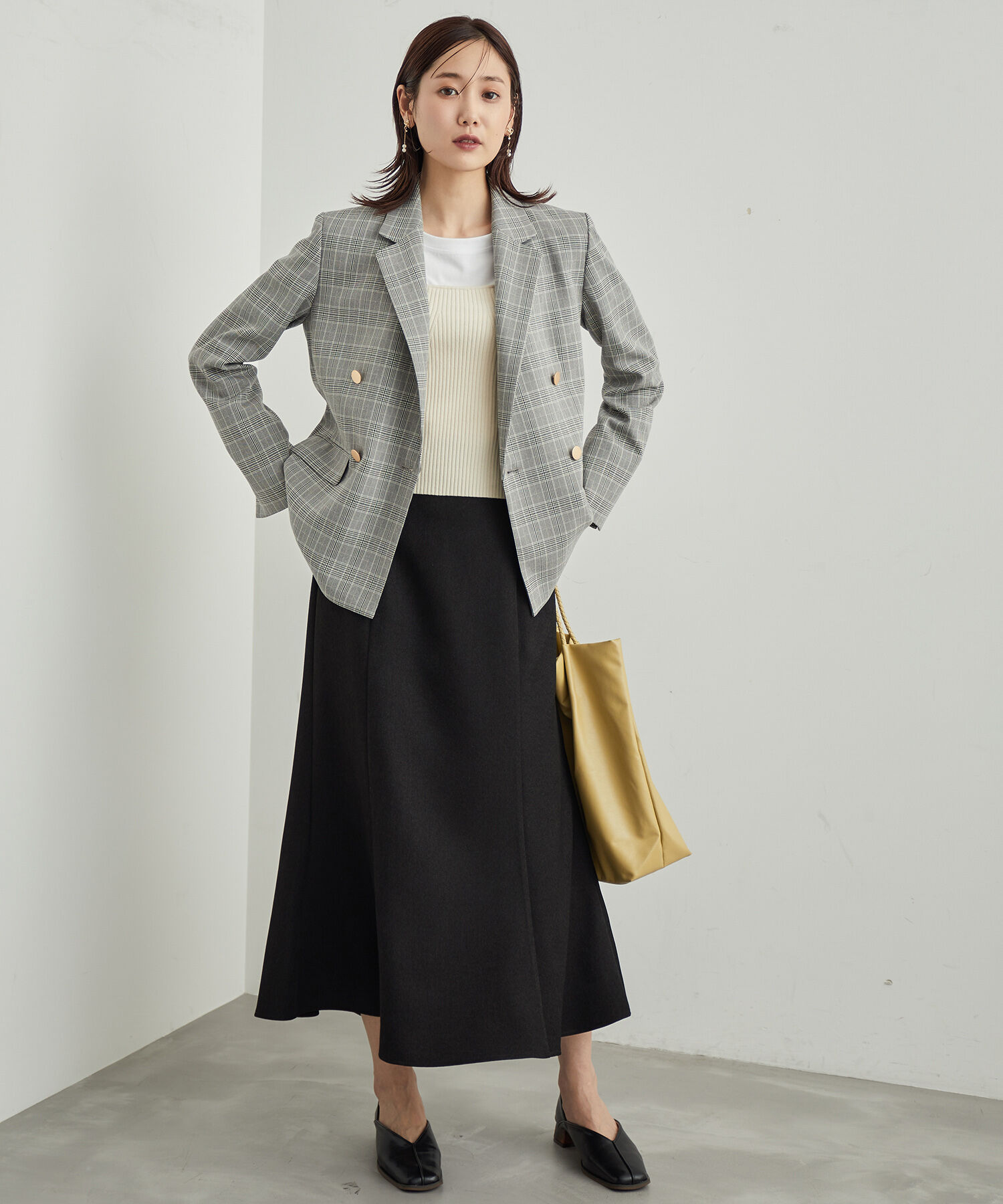 Rope&rsquo;Picnic「ウールライクサキソニーゴールドボタンジャケット(ショート丈)」|テーラードジャケット|