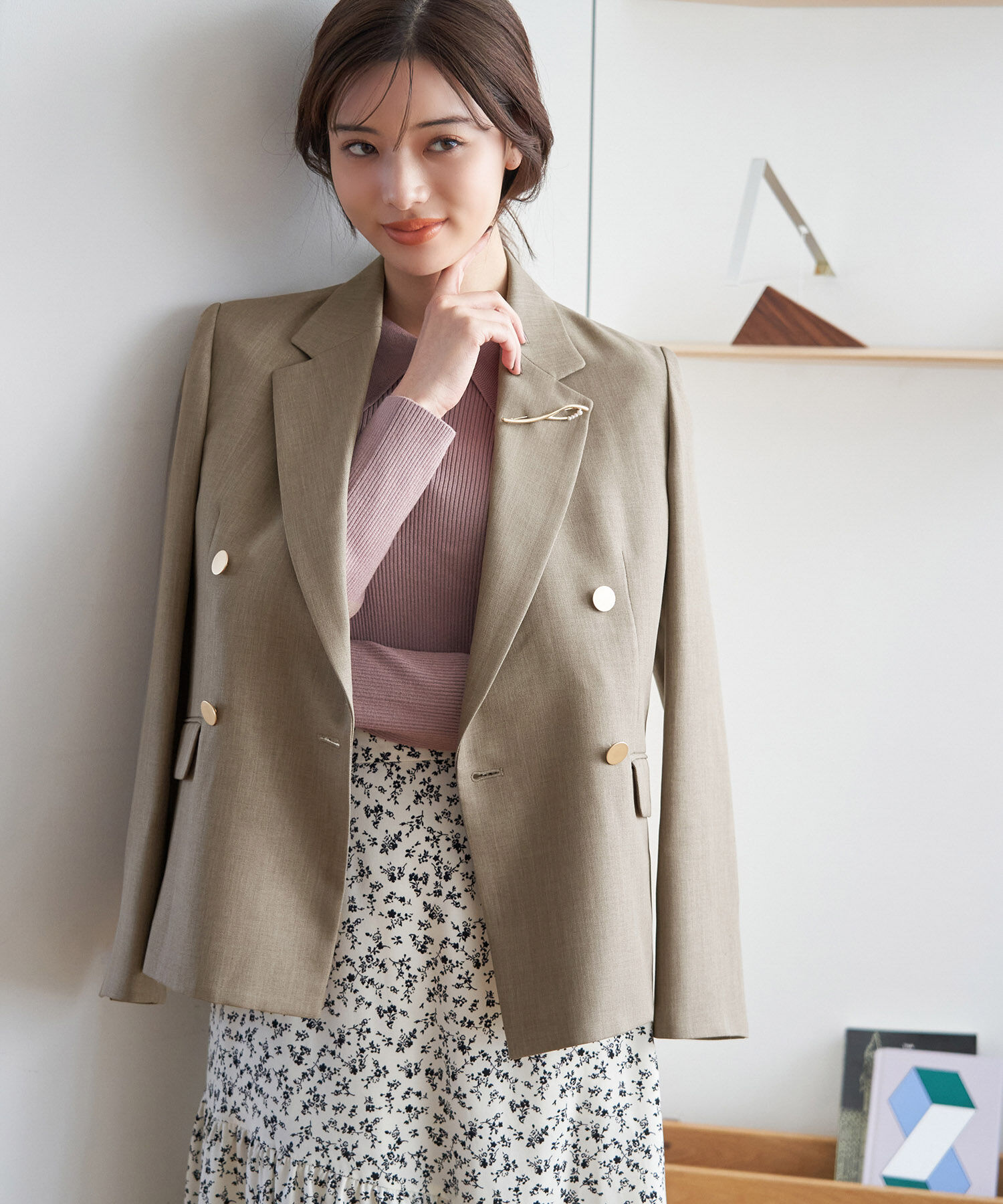 Rope&rsquo;Picnic「ウールライクサキソニーゴールドボタンジャケット(ショート丈)」|テーラードジャケット|