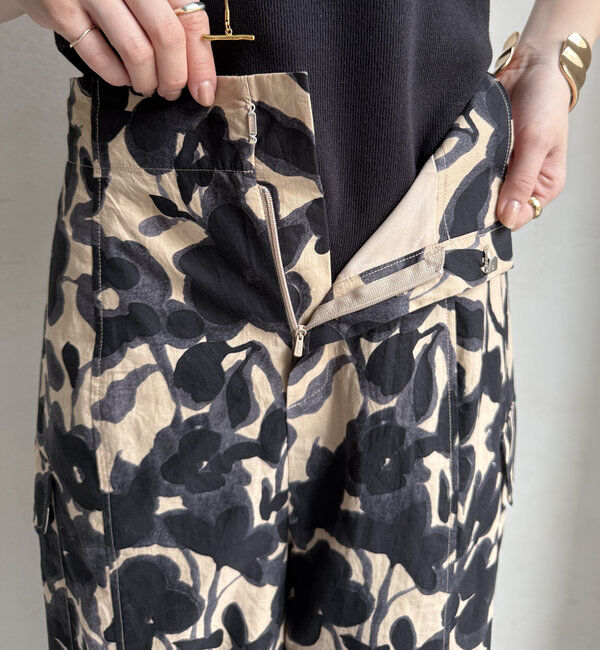  「【WEB限定】フラワープリントワイドパンツ」|チノ|