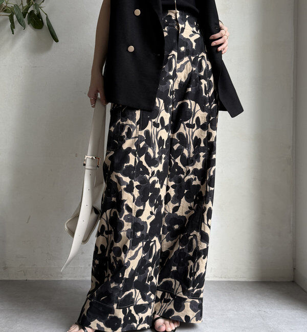  「【WEB限定】フラワープリントワイドパンツ」|チノ|