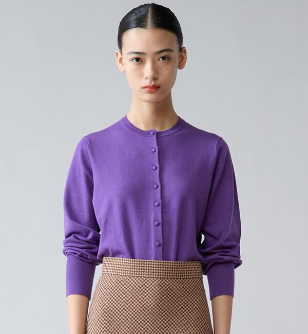 TIARA「クルミ釦クルーネックカーディガン」|カーディガン|パープル