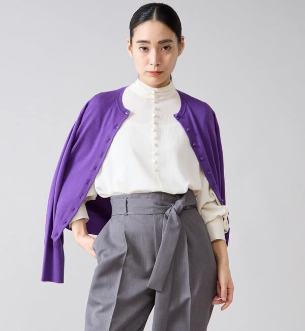 TIARA「クルミ釦クルーネックカーディガン」|カーディガン|