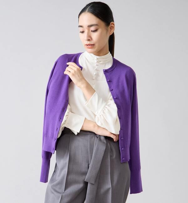 TIARA「クルミ釦クルーネックカーディガン」|カーディガン|