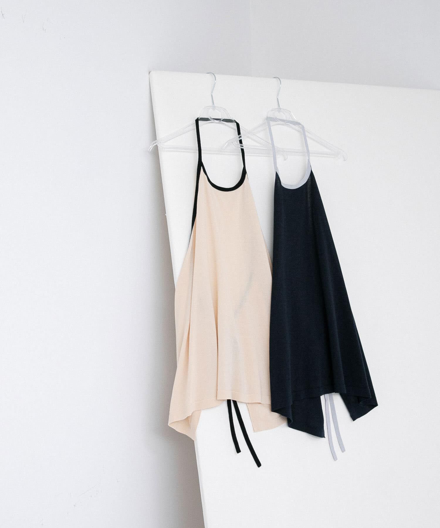 LAATO「holder neck piping knit」|キャミソール|