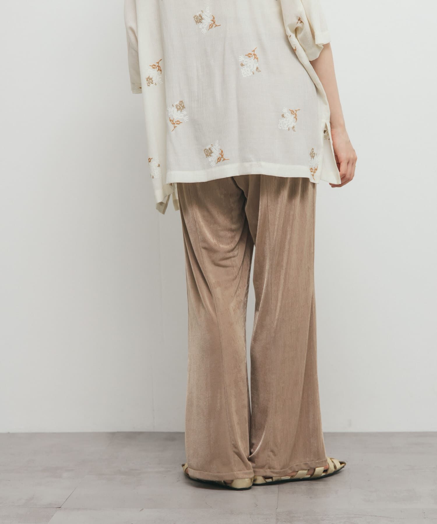  「シャイニーイージーフレアパンツ」|その他|