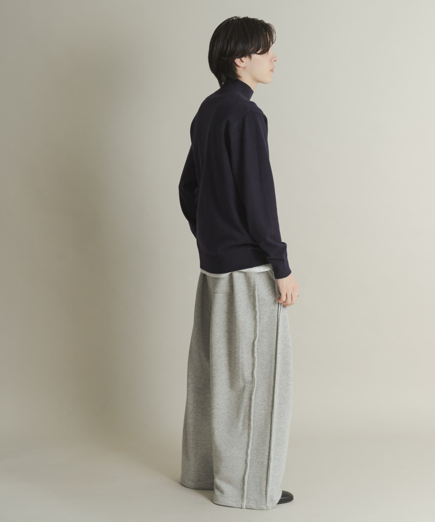 SENSE OF PLACE by URBAN RESEARCH「『一部WEB限定カラー』『洗濯可/毛玉防止』ストレッチモックネックニット」|ニット・セーター|