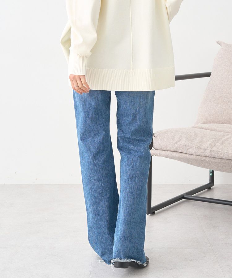 earth music&ecology「セルフカットストレッチフレアデニムパンツ」|デニム|