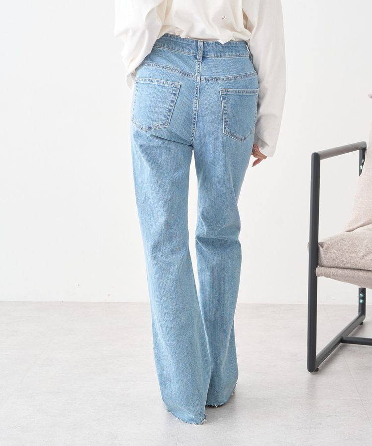 earth music&ecology「セルフカットストレッチフレアデニムパンツ」|デニム|