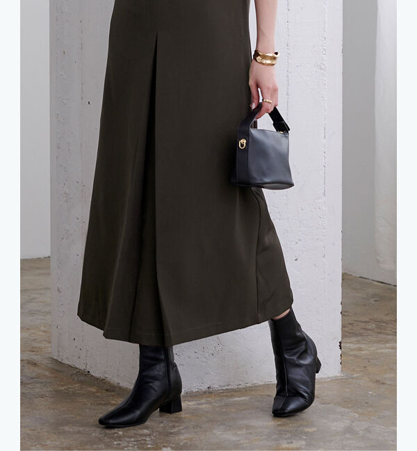 ur's「キーネックフロントタックジャンパースカート」|ワンピース|