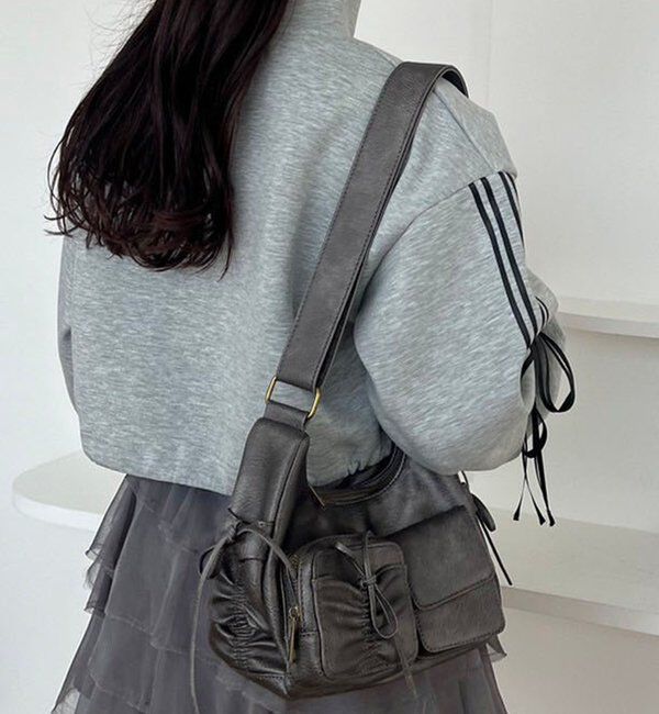  「【WEB限定/リバイバル】ドロストポケ付きリボンショルダーバッグ」|ショルダー・メッセンジャー|