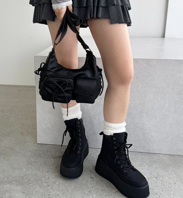  「【WEB限定/リバイバル】ドロストポケ付きリボンショルダーバッグ」|ショルダー・メッセンジャー|