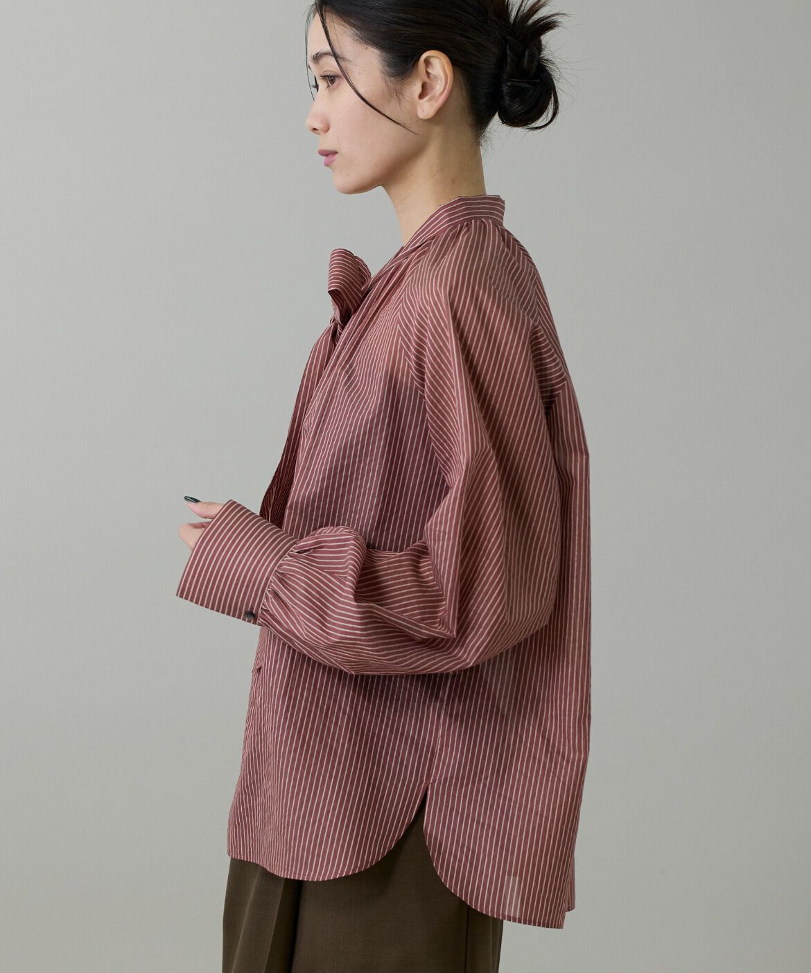 INED「《大きいサイズ》シャドーボーダーボウタイブラウス」|シャツ・ブラウス|