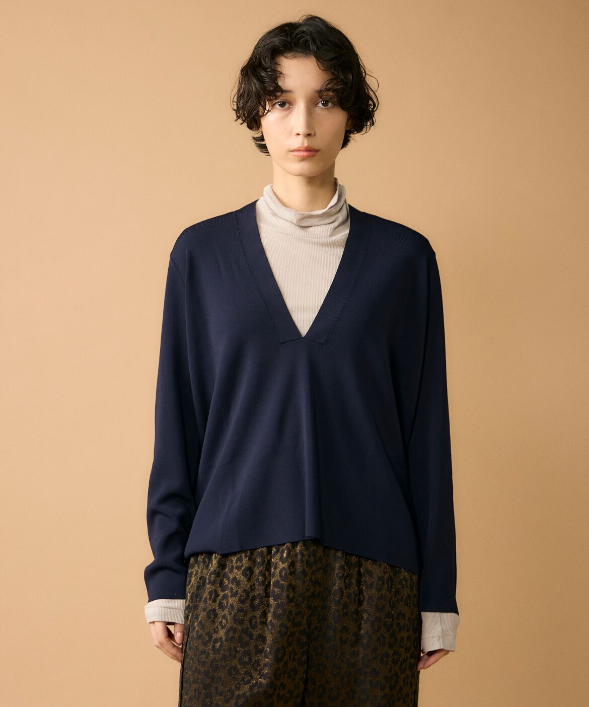 Le Souk「《大きいサイズ》Vネックニットプルオーバー」|ニット・セーター|ネイビー