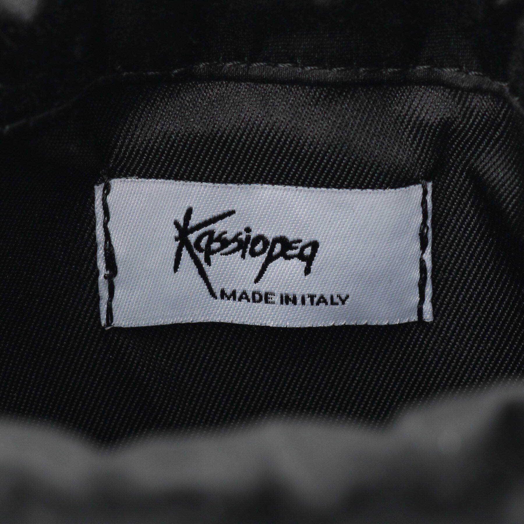 DRESSTERIOR「KASSIOPEA（カシオペア）チェーン付きサテンハンドバッグ」|ハンドバッグ|