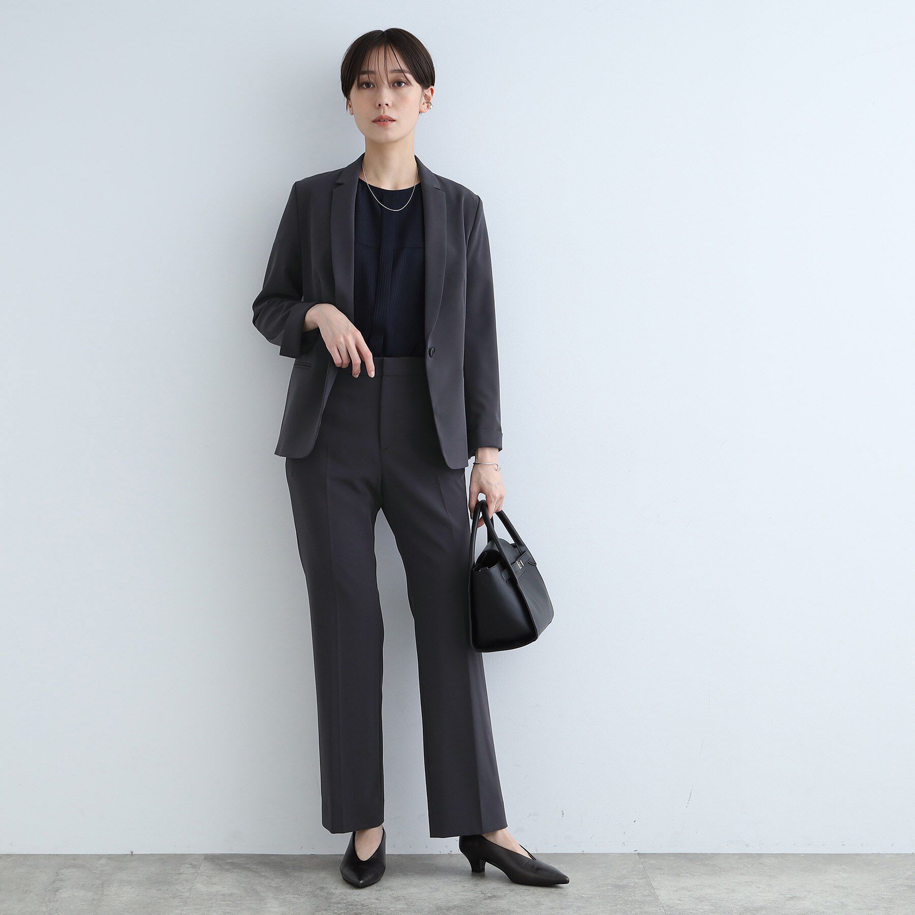 INDIVI「【洗える/日本製】ストレッチタックテーパードパンツ」|その他|