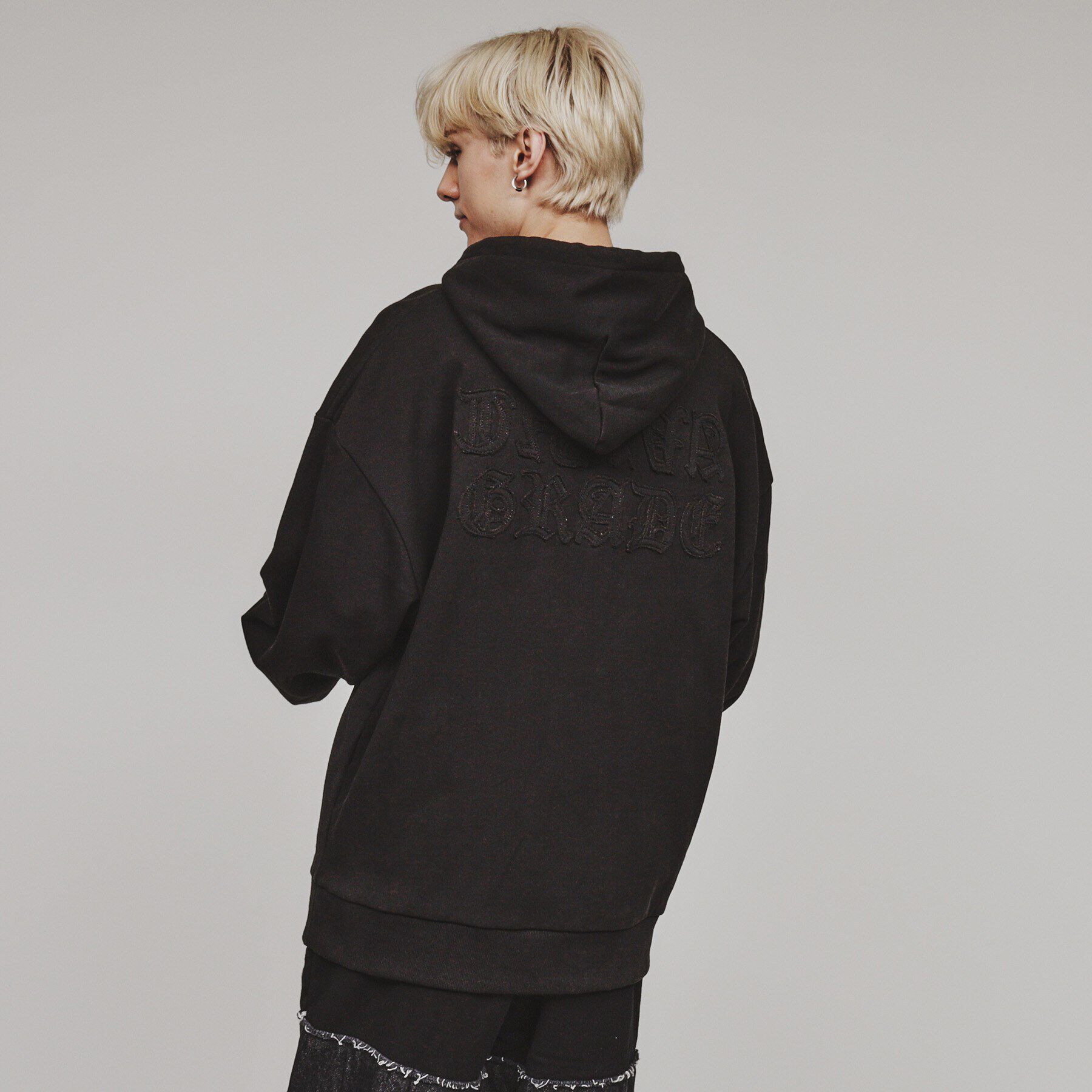 tk.TAKEO KIKUCHI「【セットアップ対応】バックロゴパーカー」|パーカー|ブラック(019)