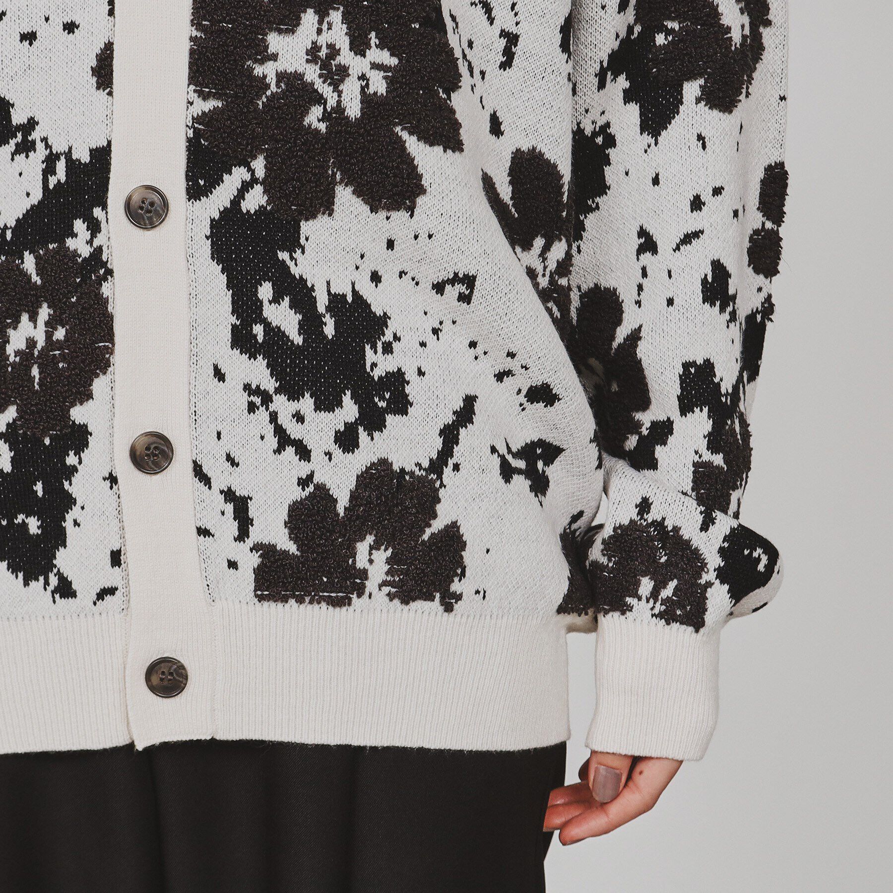 tk.TAKEO KIKUCHI「フラワージャカードカーディガン」|カーディガン|