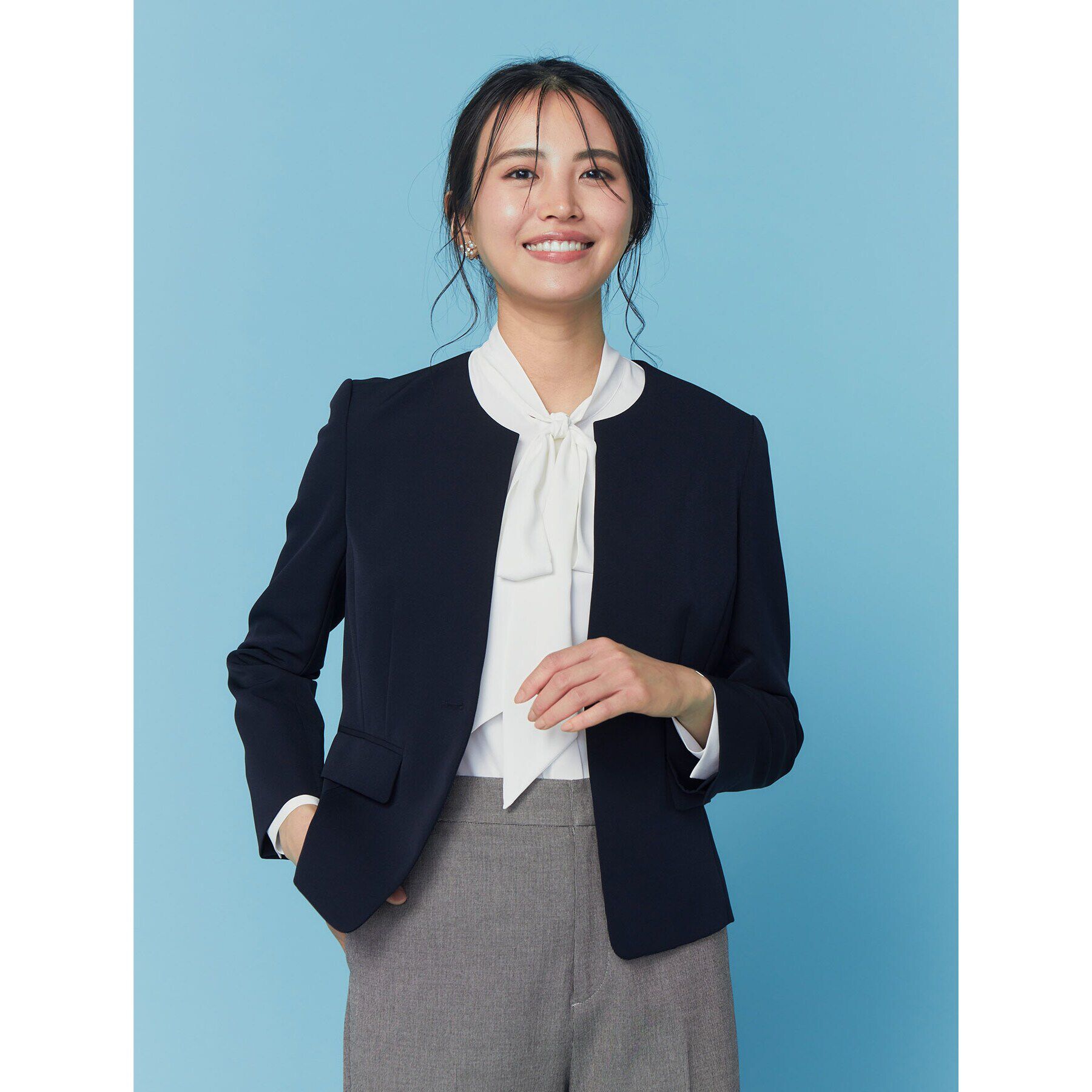 OPAQUE.CLIP「《通勤・セレモニーセットアップ対応》キーネックジャケットダブルクロス【洗濯機洗い可】」|ノーカラージャケット|