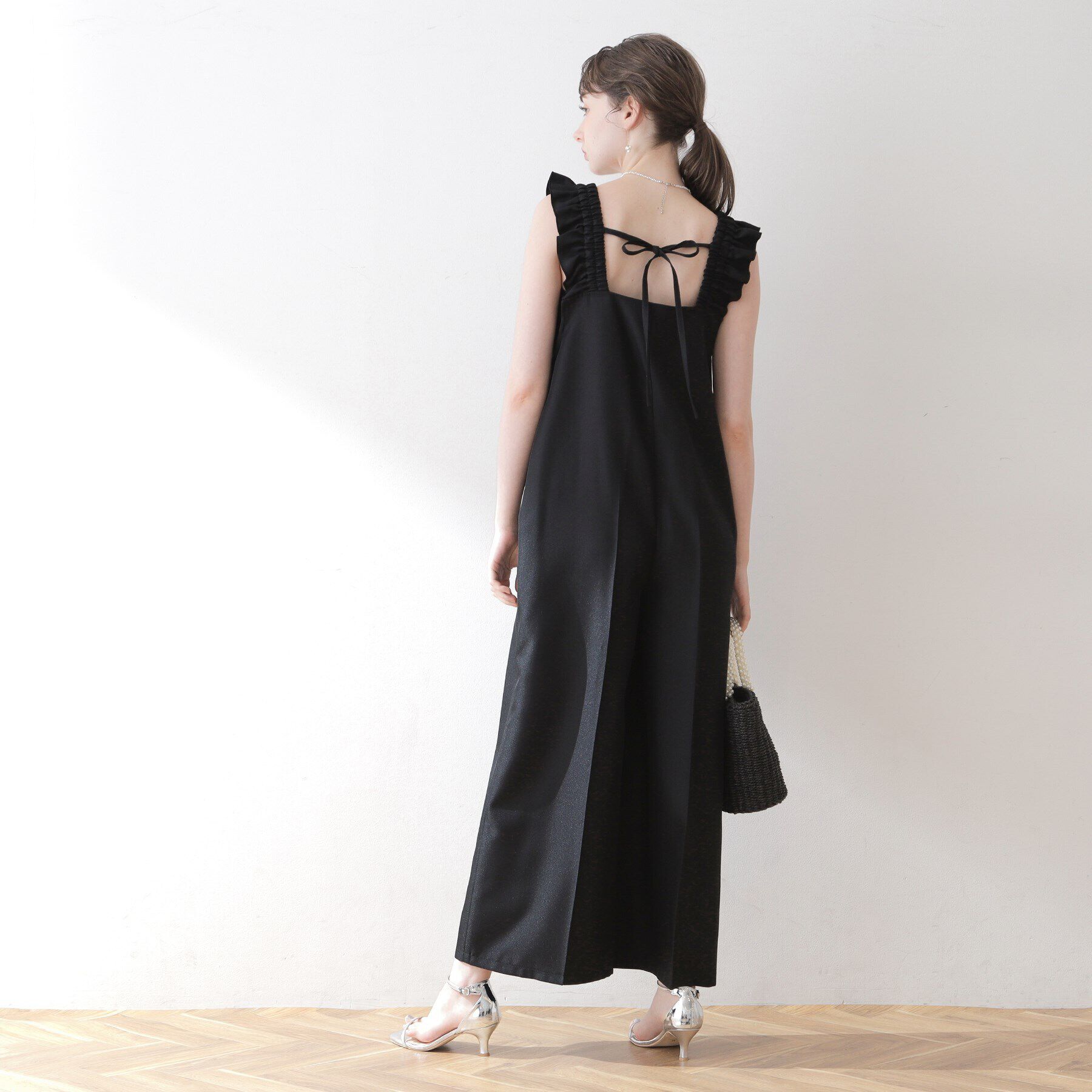 Couture broach「【カワイさを引き立てる】フリルデザインロンパース」|オールインワン|