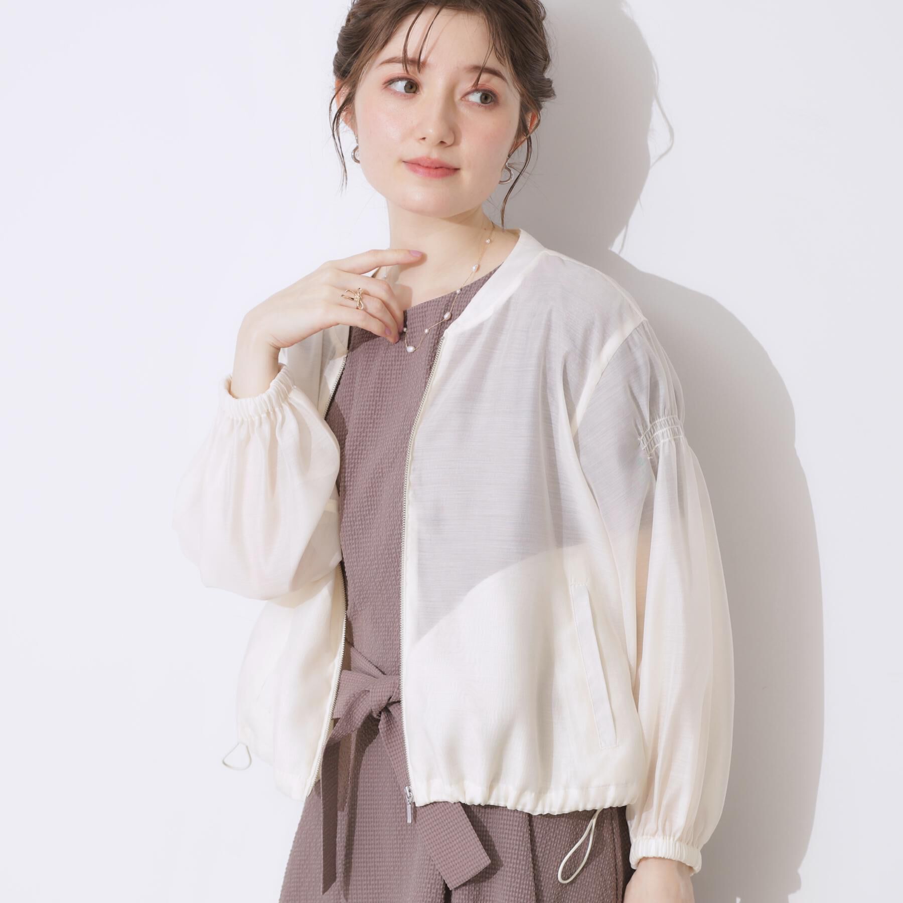 Couture broach「【マシンウォッシャブル・シアー】袖シャーリングシアーブルゾン」|ブルゾン・スタジャン|
