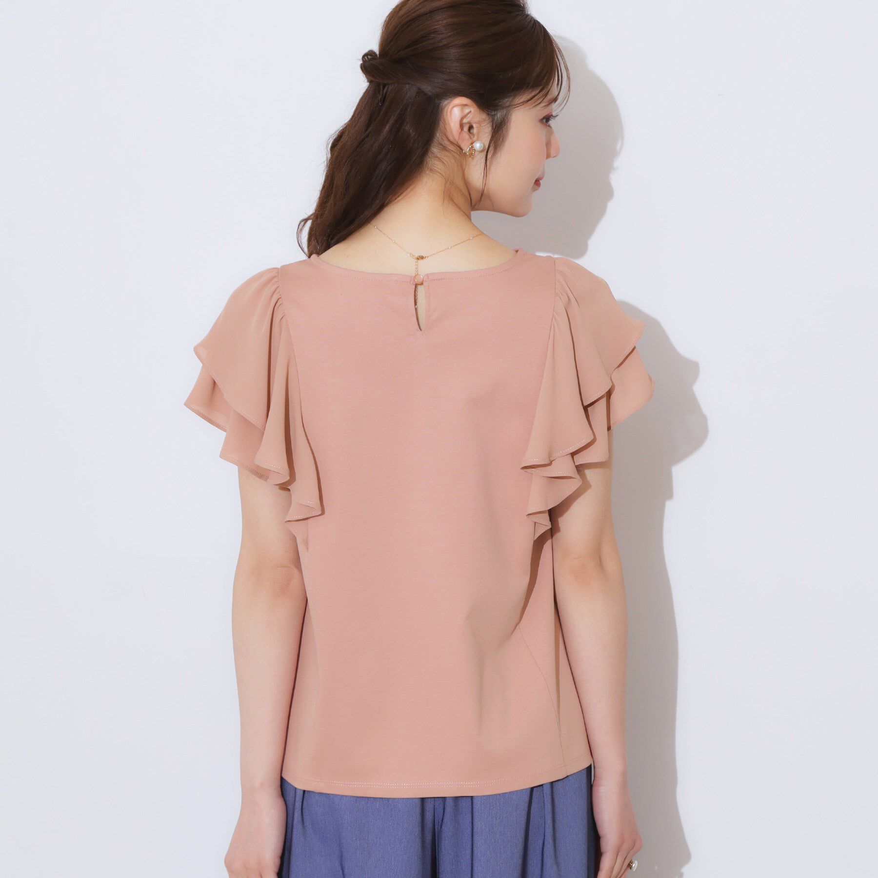 Couture broach「【接触冷感・UVカット・二の腕カバー】ラッフルフレアスリーブ」|Tシャツ・カットソー|